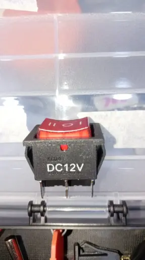 [EC-623] SW-BALANCEO 110VAC CON LUZ ROJA 3P 6P